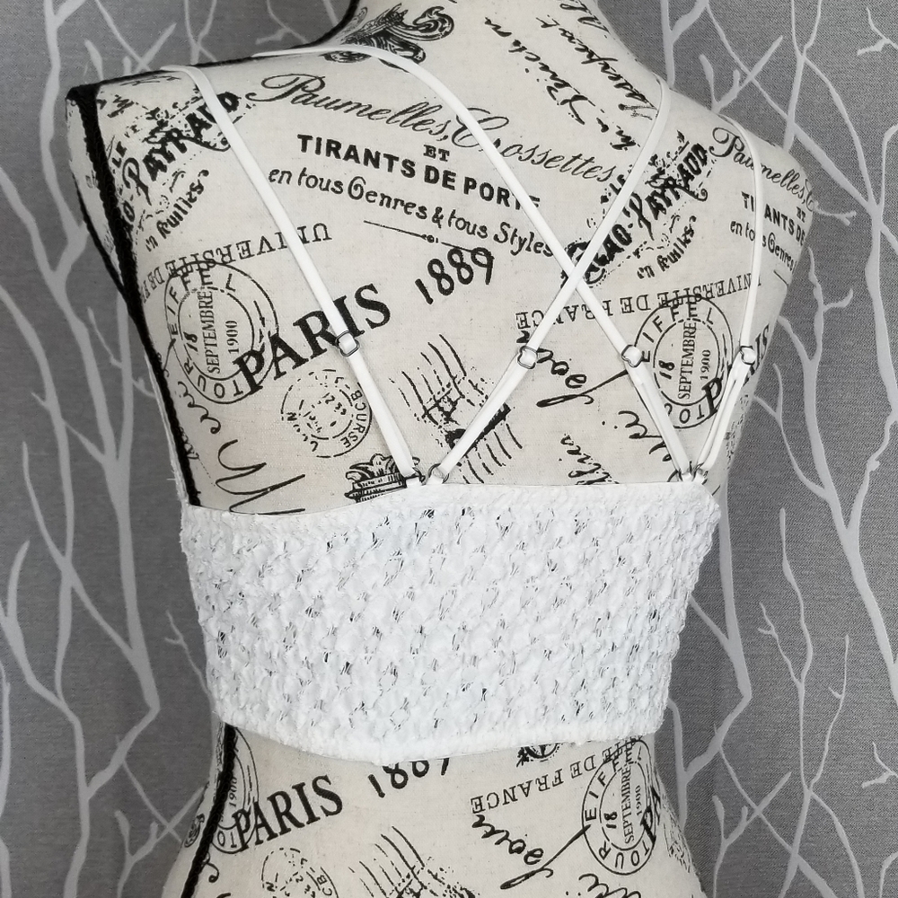 🌷 Winter White Crochet Look Lace Bralette M - Picture 7 of 8